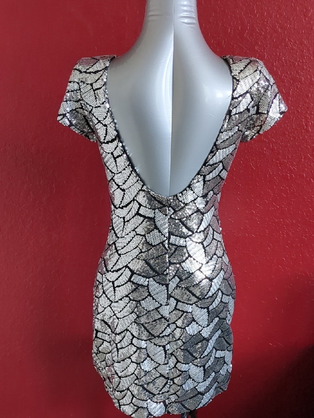 Rubber Ducky Silver & Black Sequin Open Back Short Sleeve Badycon Mini Dress - Picture 7 of 14